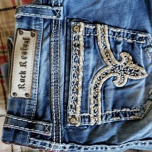 Rock Revival Sherry. Mid-rise Skinny